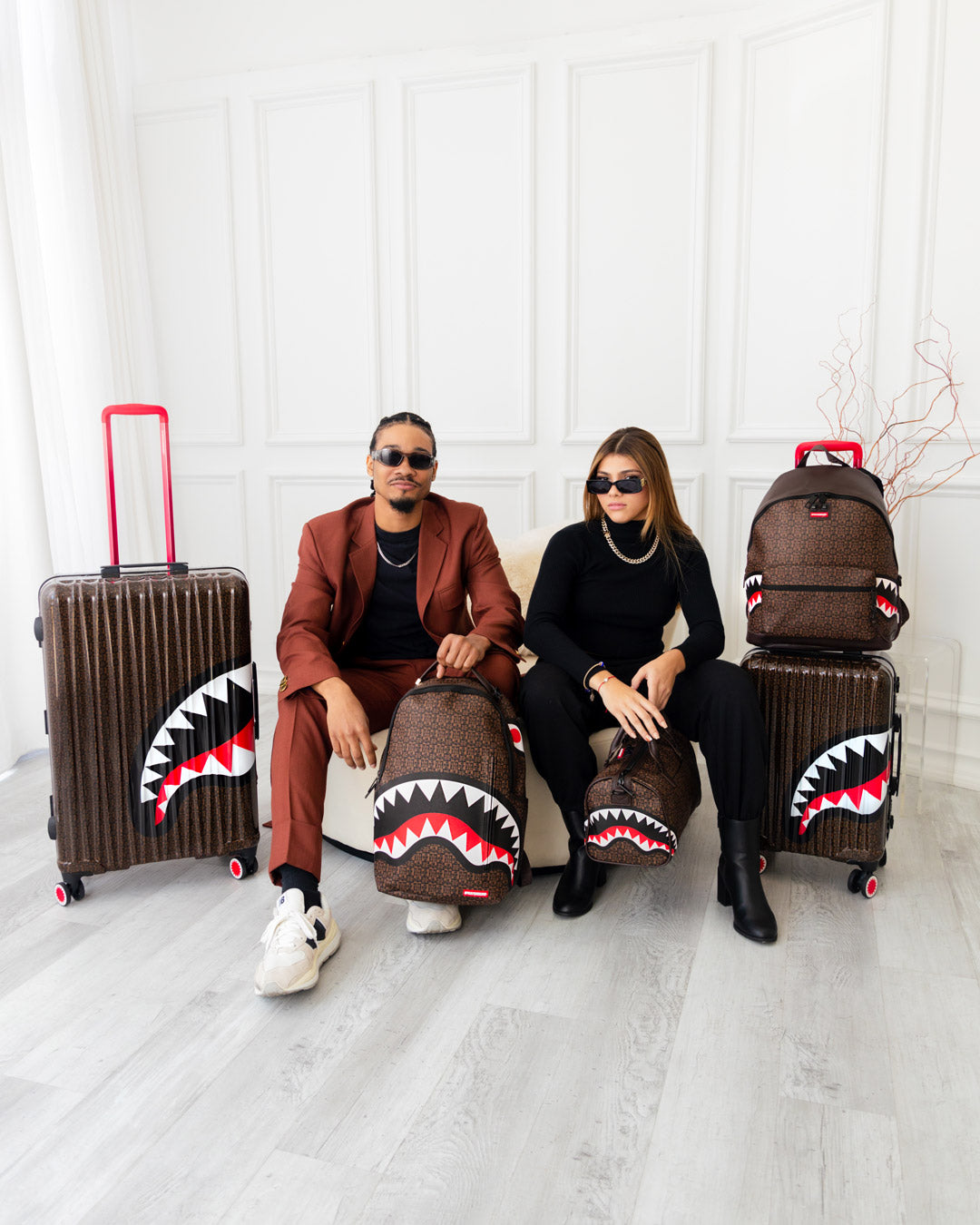 FRENZY SHARKS BACKPACK (DLXV) - Image 8